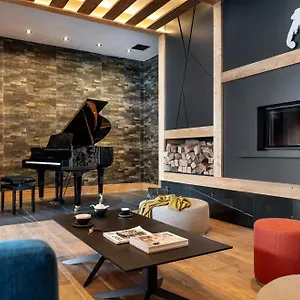https://residence-le-hameau-de-lours.hotels-rhonealpes.com